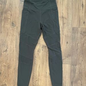 Athleta 7/8 moto leggings